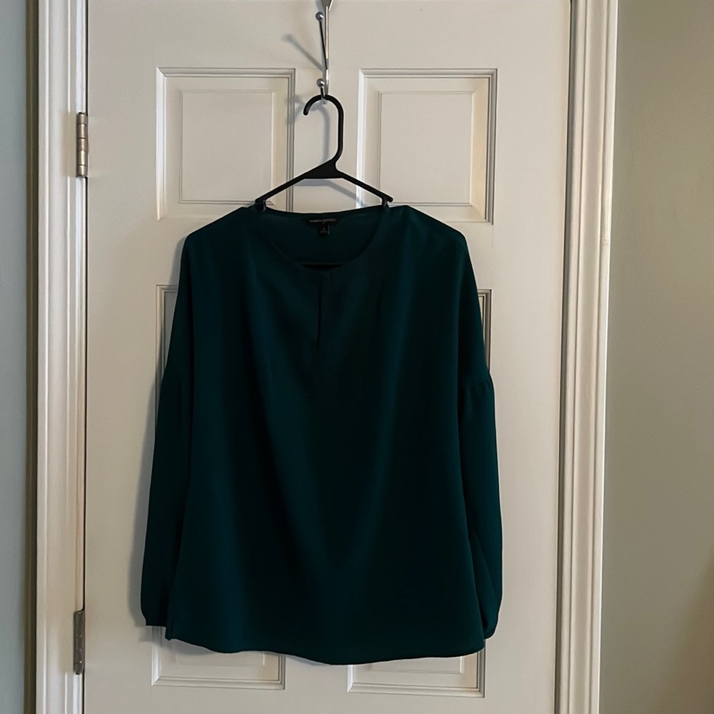 Hunter green banana republic long sleeve blouse
